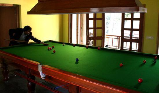 Imperial Heights Hotel Алмора Екстериор снимка