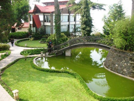 Imperial Heights Hotel Алмора Екстериор снимка