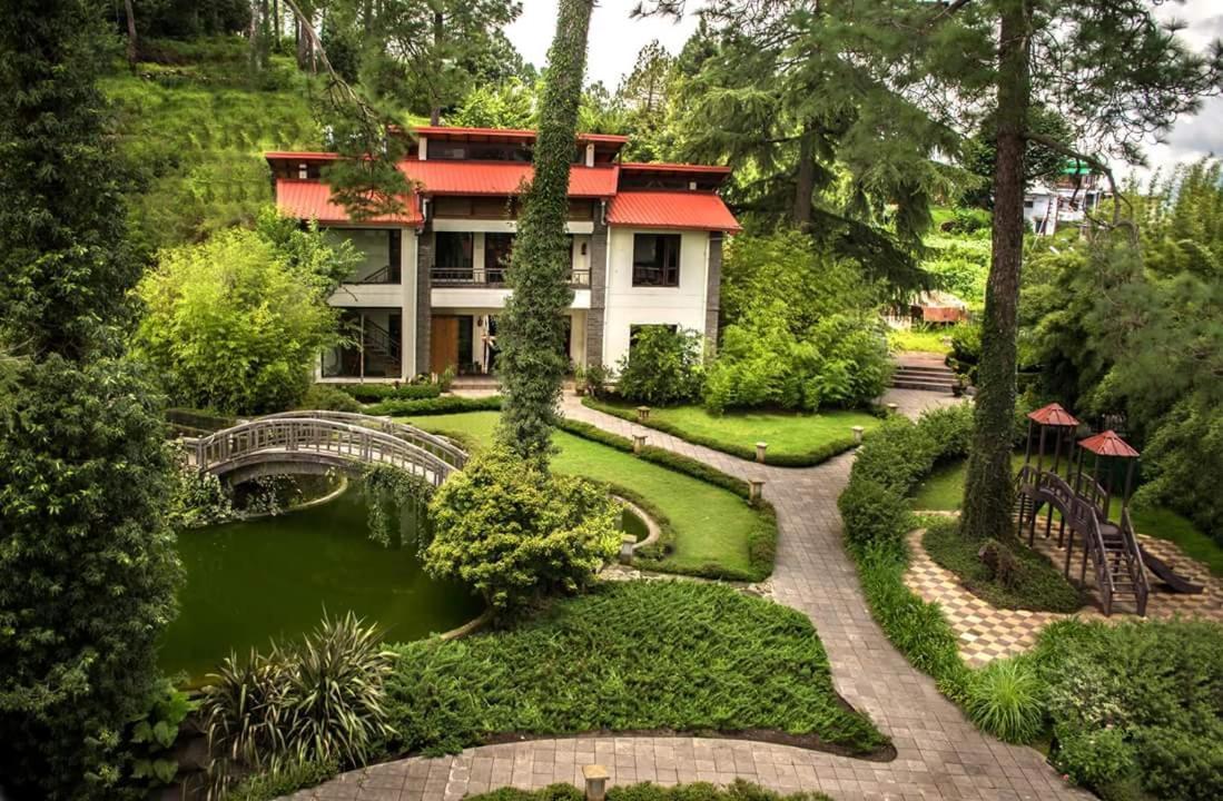 Imperial Heights Hotel Алмора Екстериор снимка